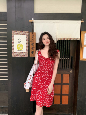 酒午自制法式复古碎花短款连衣裙