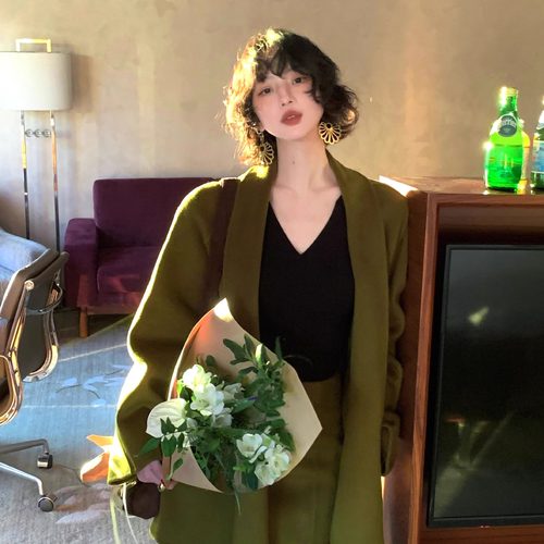 酒午自制羊毛呢外套+半裙两件套