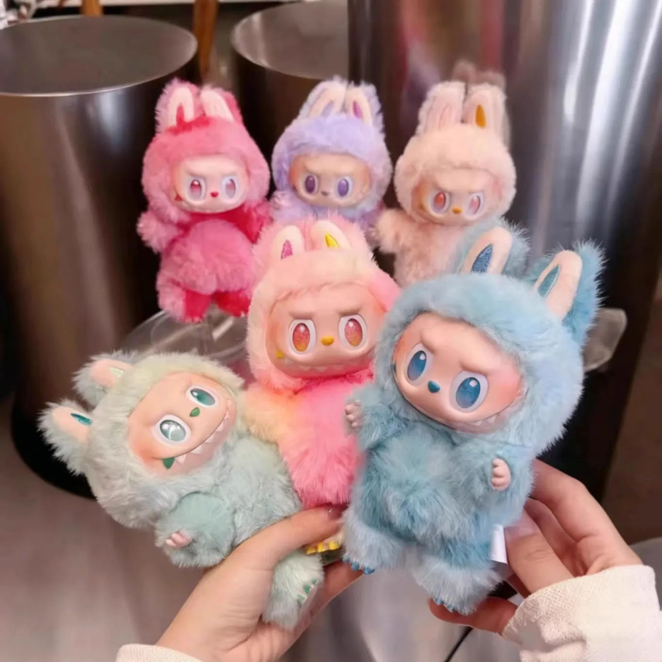 爆款labubu公仔娃娃泡泡玛特三代盲盒玩偶搪胶系列毛绒挂件高颜值