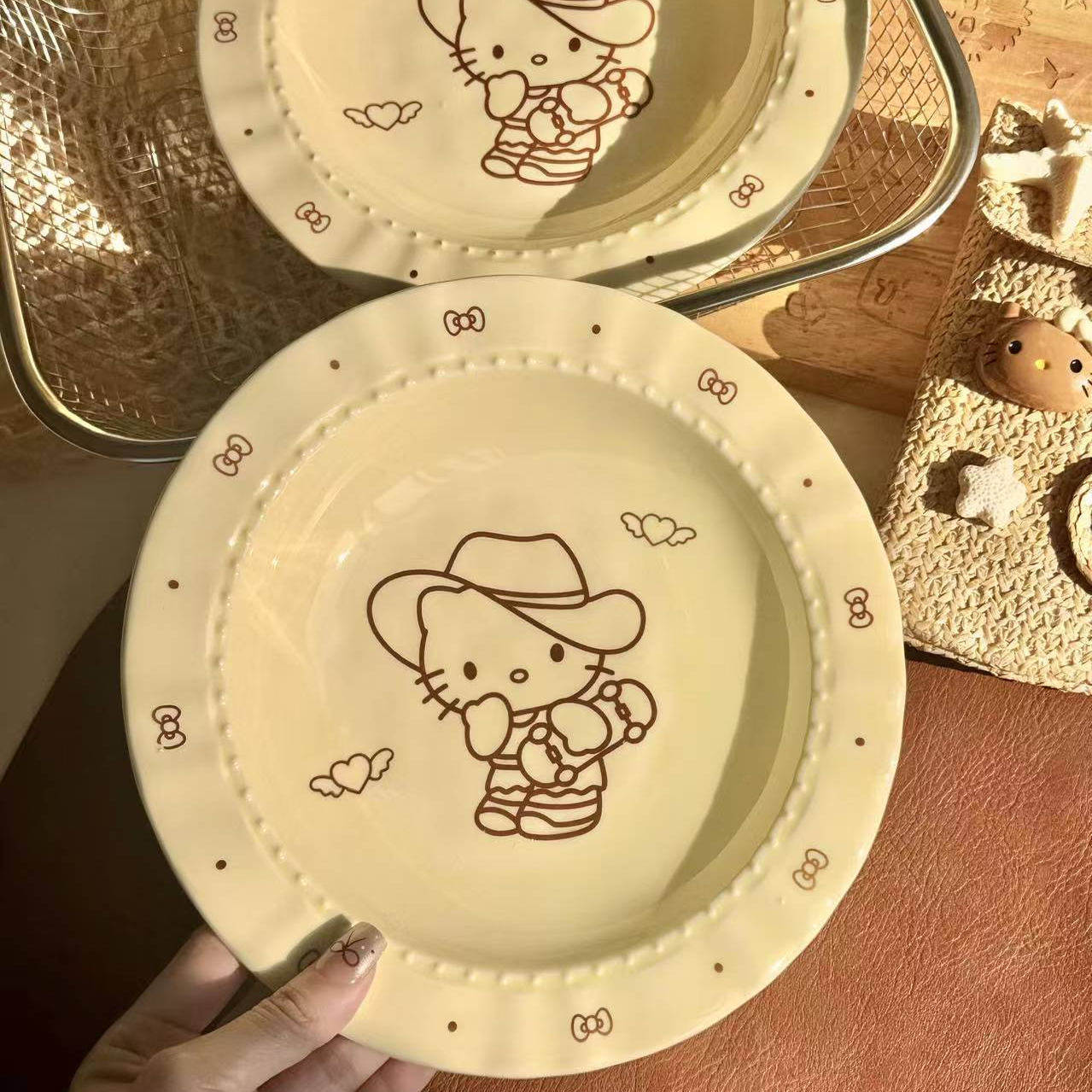 滑板KT卡通盘子家用2026新款釉下彩陶瓷餐具沙拉盘甜品盘儿童餐盘