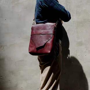 复古 美式 邮差包背包茶芯机车包斜挎 CXL 霍尔文horween