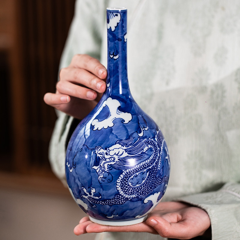 清康熙蓝地青花穿花海水龙纹胆瓶手绘仿古老货老物件古风摆件