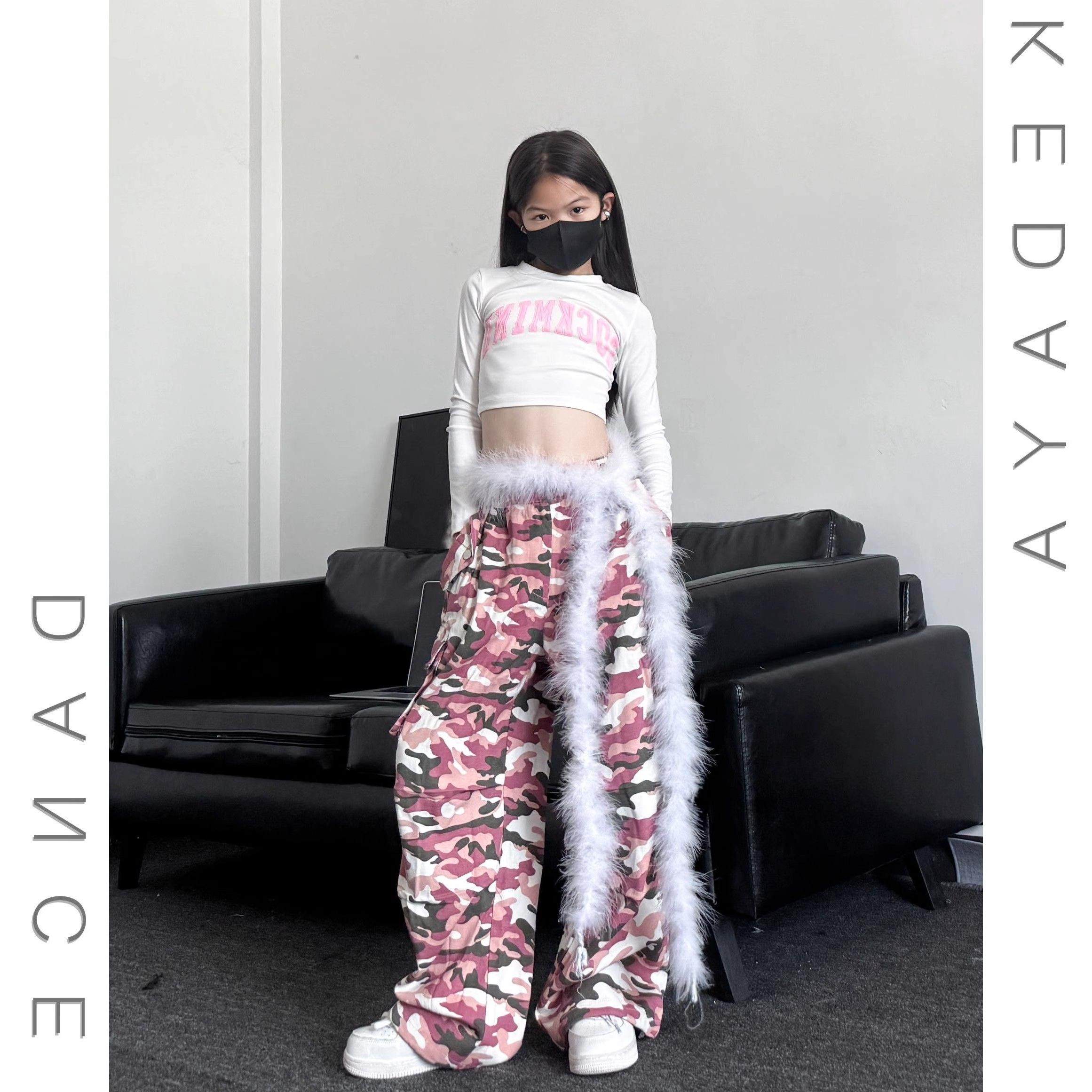 潮酷女童修身上衣迷彩工装裤套装少儿新年元旦女团爵士舞表演出服