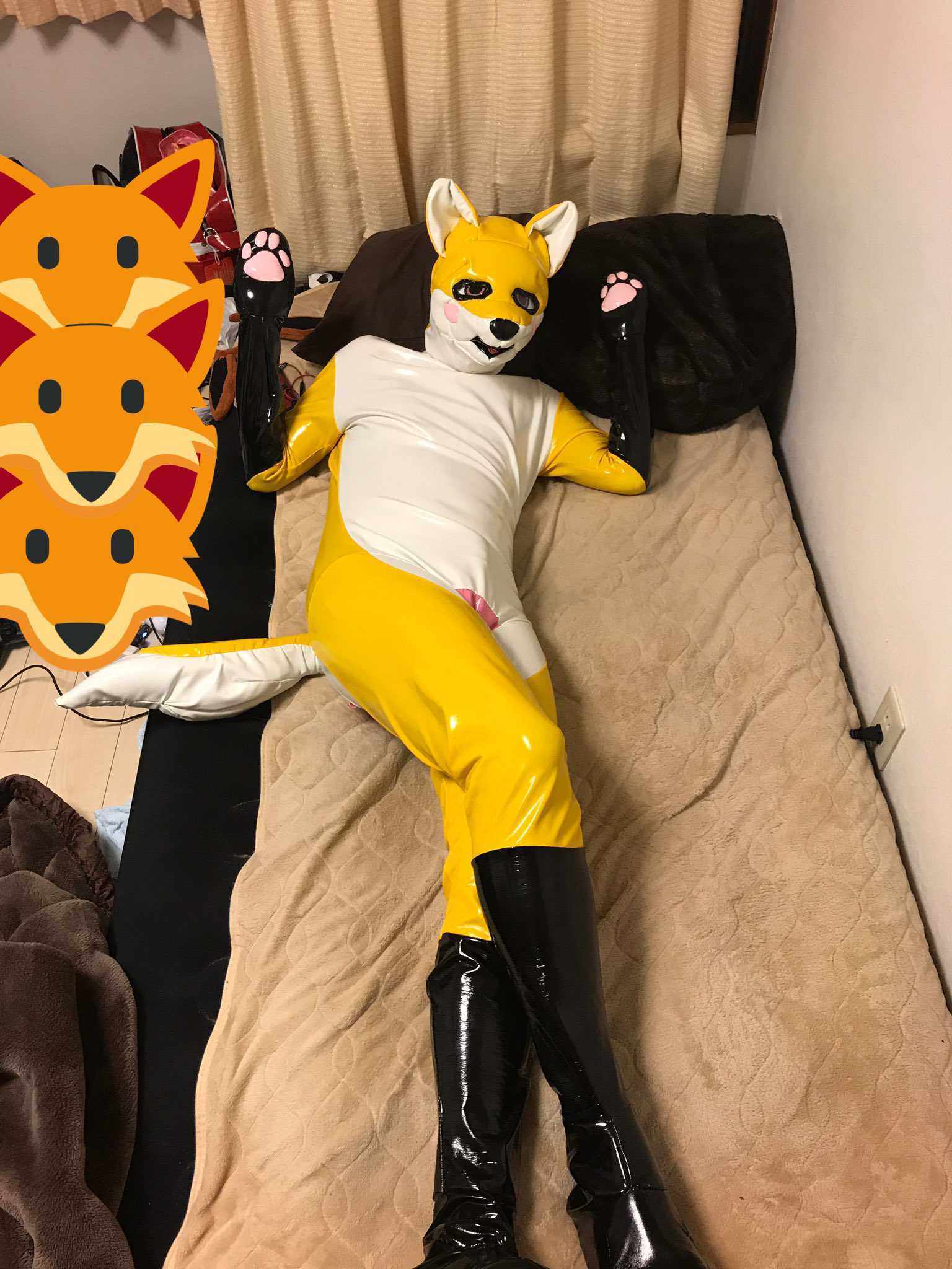 COS动物狐狸黄色白色拼接有耳朵尾巴全包连体衣演出舞蹈走秀动漫