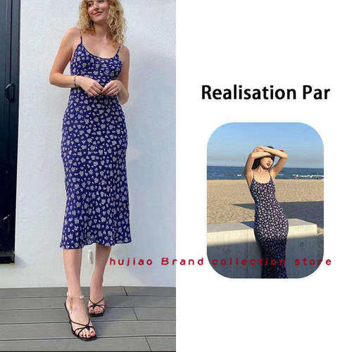 煳椒现货  RealisationPar 复古蓝白印花修身吊带中长连衣裙