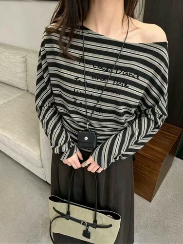 E号26秋上新韩系斜肩露肩长袖T恤女宽松百搭褶皱收腰女上衣