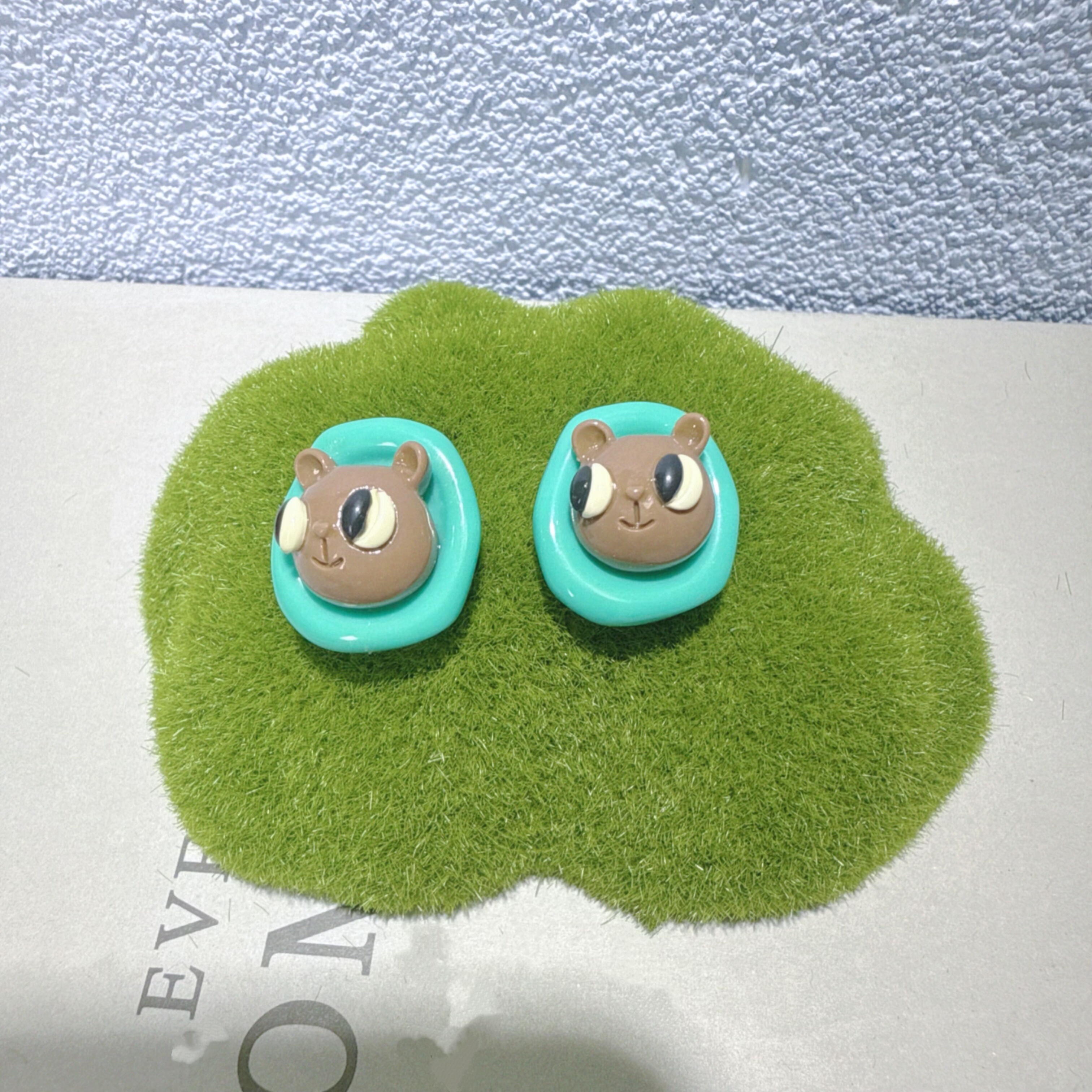 UNBOX 尼丑莎可爱卡通小熊耳钉甜美可爱气质耳环小众时尚百搭耳夹