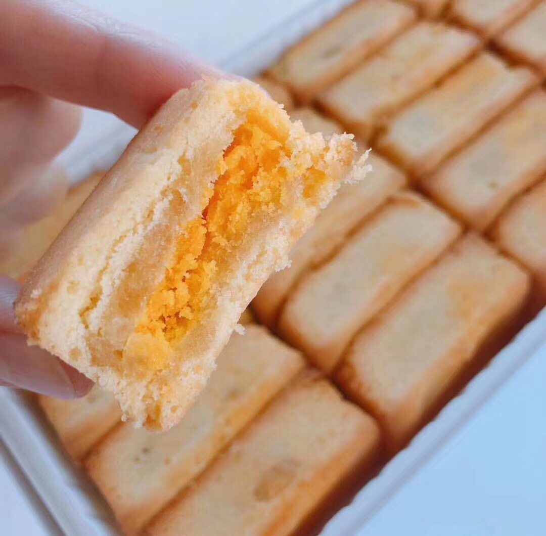 台湾本土老店糕饼小潘凤凰酥蛋黄凤梨酥孕期点心零食礼盒