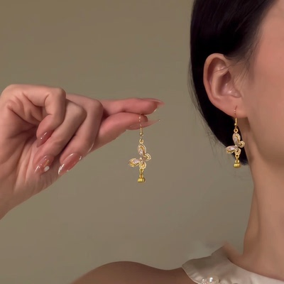 新中式灵动蝴蝶耳环女轻奢高级感