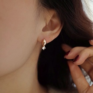 s925银小雨滴耳钉女气质时尚精致耳环高级感小众独特日常简约耳饰