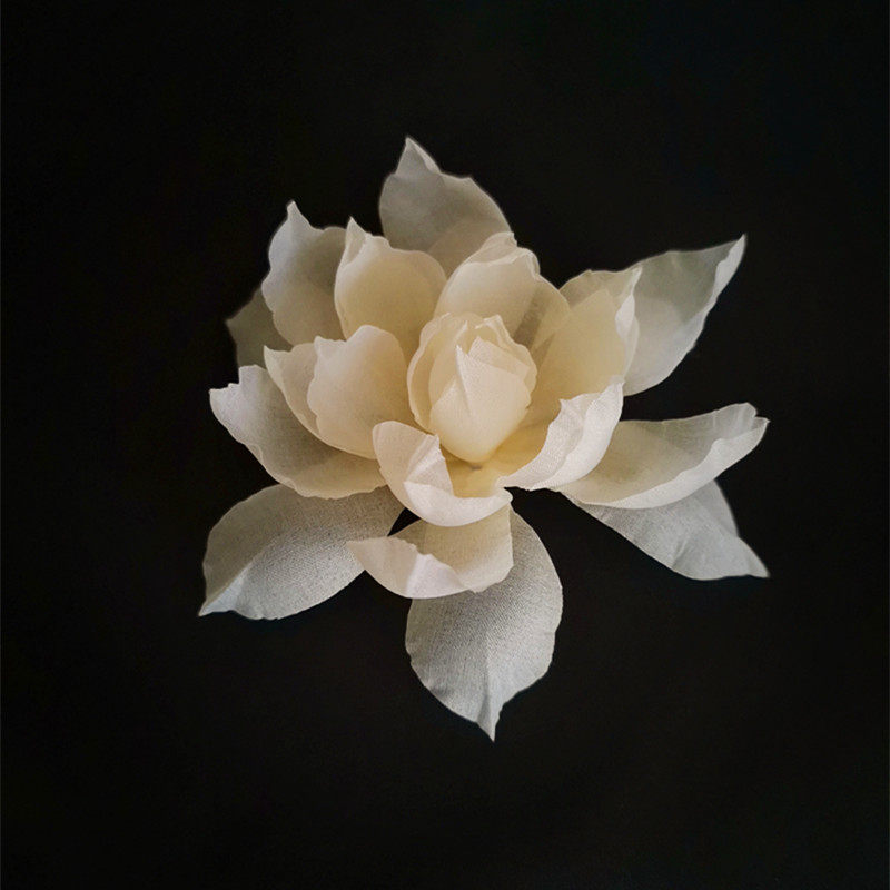 原创设计手作真丝烫花玉兰花胸针胸花兰花发夹仿真花绢花配饰