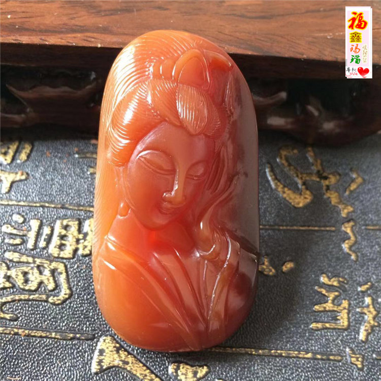 天然全新俏色玉髓玛瑙手工精工雕刻美女项链吊坠原色水晶情侣挂坠