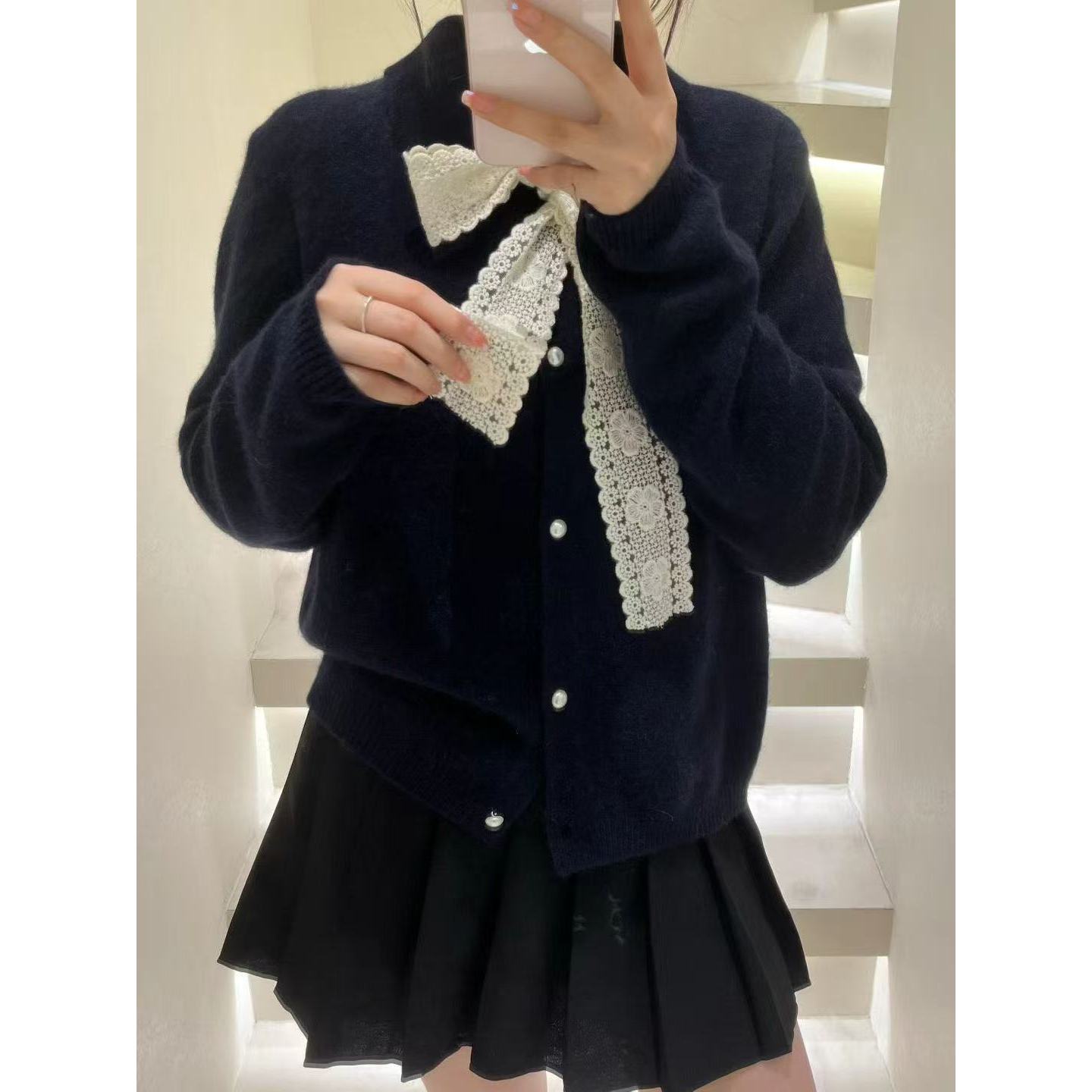 939甜美蕾丝拼接蝴蝶结翻领毛衣秋冬新款圆领韩系软糯针织衫