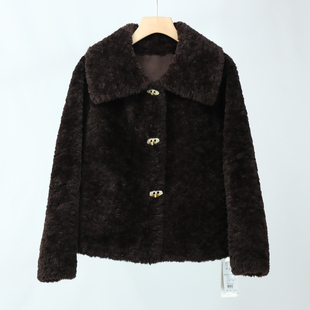 237复古通勤风短款羊剪绒外套女冬季新款加厚翻领纽扣宽松大衣