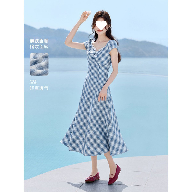 Sera轻奢MOHO&MO沫晗依美2025夏季新款法式格子拼接蕾丝修身显瘦