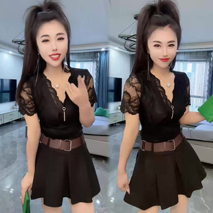 显瘦短袖 新款 气质洋气百搭修身 t恤衫 黑色蕾丝衫 V领时尚 女2025夏季