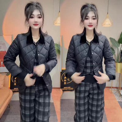 丝绒翻领压格棉服外套女