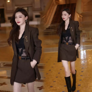 新款 女秋季 欧货气质西装 领外套 短裙两件 高级感时尚 高腰韩版 套装