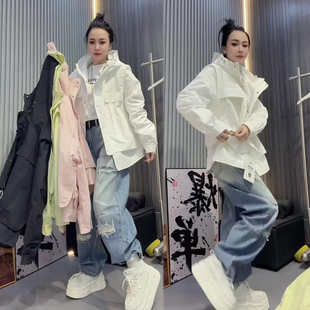减龄欧货网红爆款 新款 外套上衣外衣 连帽冲锋衣女2026春季 休闲时尚