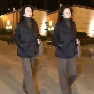 网红同款V领时尚简约百搭棉服女秋季新款收腰显瘦休闲保暖棉袄潮