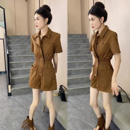复古通勤风翻领连体短裤女