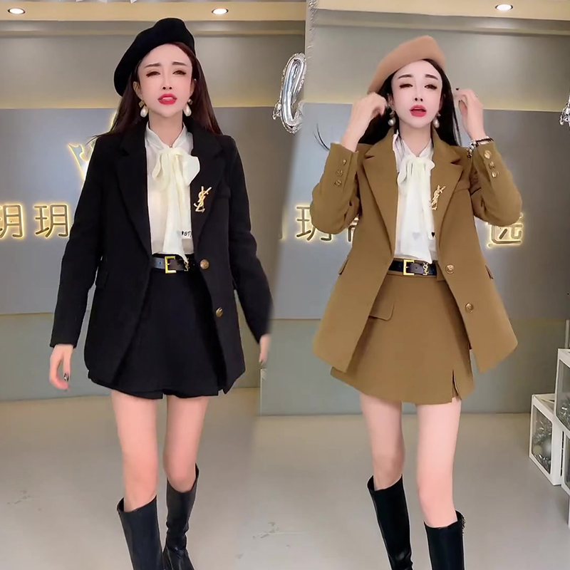 网红爆款毛呢时尚套装女2022年秋冬新款设计感时髦显瘦外套+裤裙
