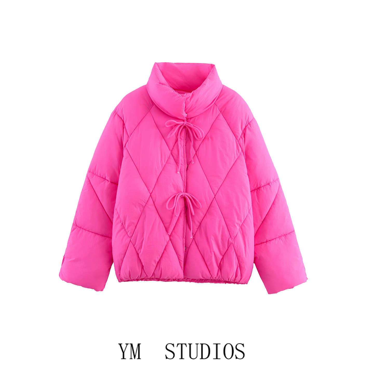 玫粉色菱形格纹手塞棉棉服
