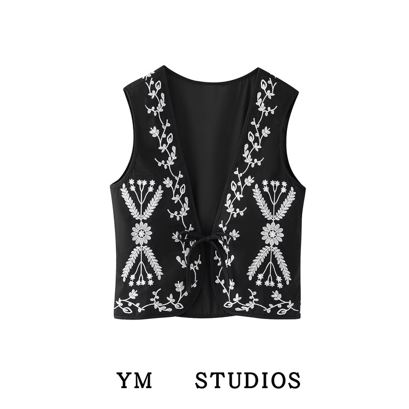 定位刺绣夹棉马甲民族风