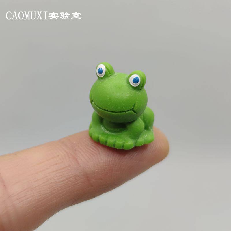 卡通动物模型 迷你小号青蛙 大眼蛙手办玩偶微观世界摆件树脂材料