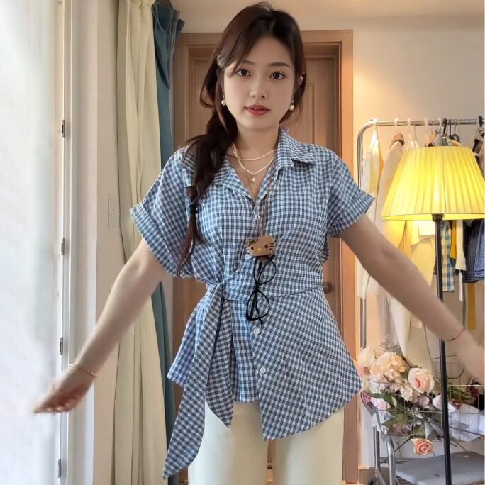 大码胖mm设计感不规则绑带蓝色格子衬衫女夏季遮肚子显瘦短袖上衣