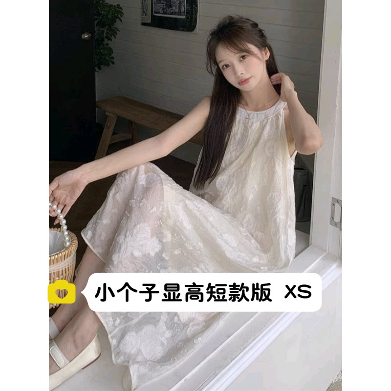 小矮个子挂脖连衣裙无袖露肩