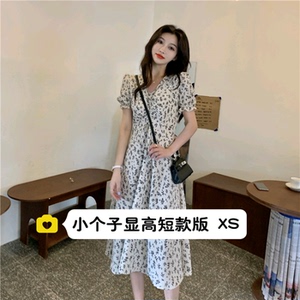 瘦小个子145显高碎花连衣裙150cm小清新v领短袖收腰中长裙女夏XS