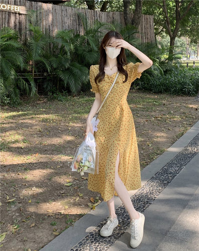 小个子黄色短袖碎花裙长裙