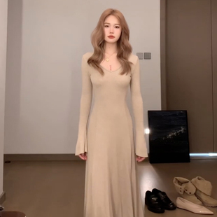 145矮小个子修身长袖针织连衣裙150CM显瘦V领内搭打底中长裙xs女