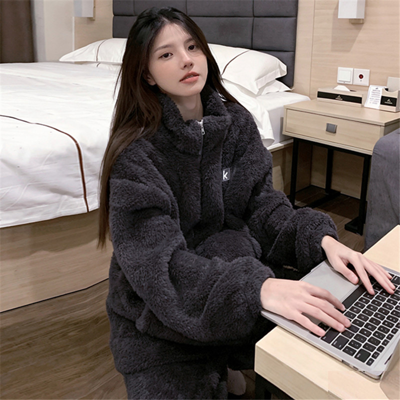 2025新款秋冬季珊瑚绒睡衣女宽松加肥大码加厚休闲拉链家居服套装