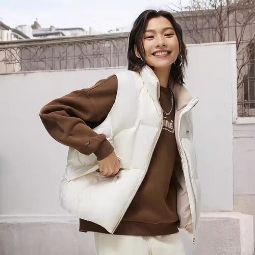 李宁羽绒马甲女士2025运动潮流系列冬立领保暖休闲运动服AMRT018