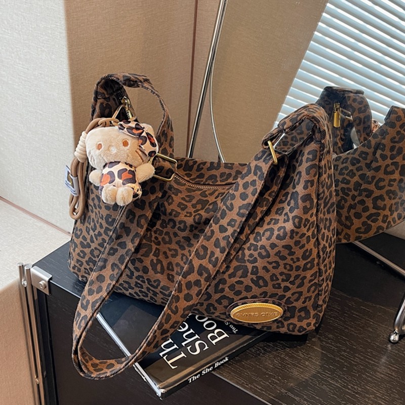 豹纹帆布包包女2025新款秋冬流行单肩包休闲大容量通勤斜挎托特包,箱包皮具/热销女包/男包,通用款女包,淘宝优惠券,粉丝福利购,淘宝优惠卷