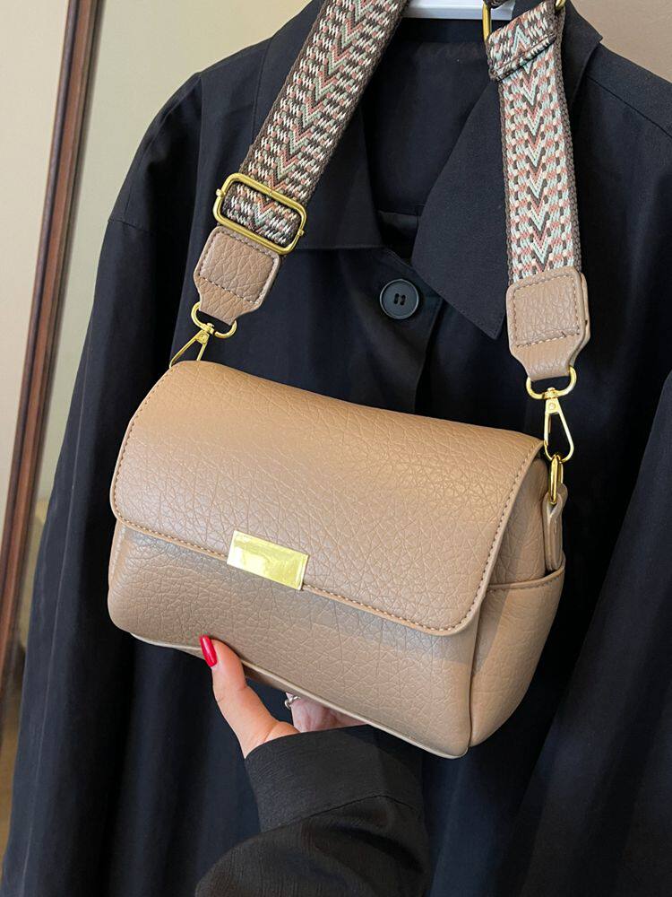 Borsa a tracolla piccola da donna, elegante e raffinata, con texture retrò, nuova collezione 2026, versatile e alla moda, con ampia tracolla, ideale per pendolari e come cuscino da spalla._voghion.com