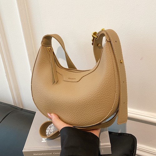 秋冬时尚百搭通勤单肩斜挎饺子包