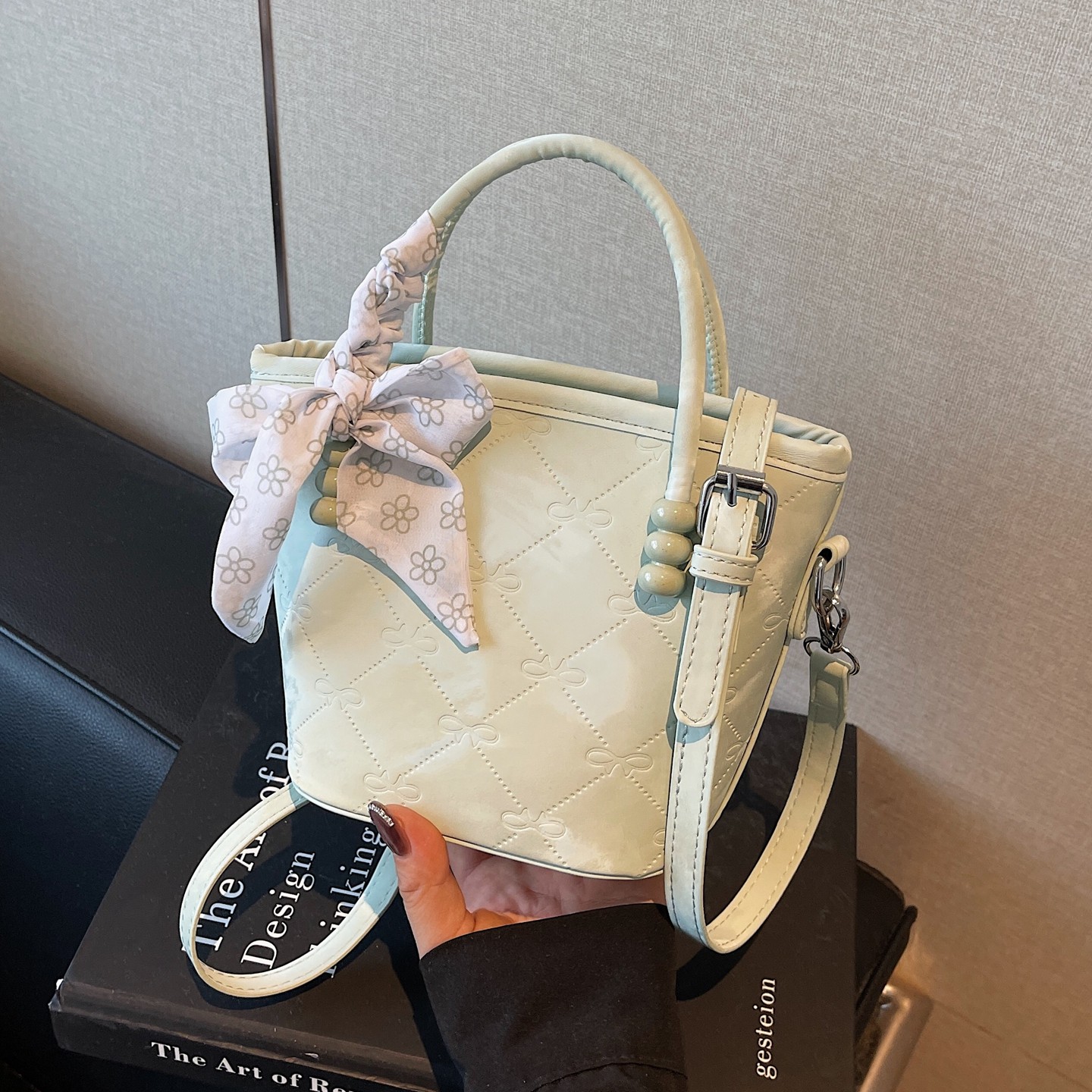 今年流行爆款包包女2026新款潮时尚洋气斜挎包超火小众手提水桶包,箱包皮具/热销女包/男包,通用款女包,淘宝优惠券,粉丝福利购,淘宝优惠卷