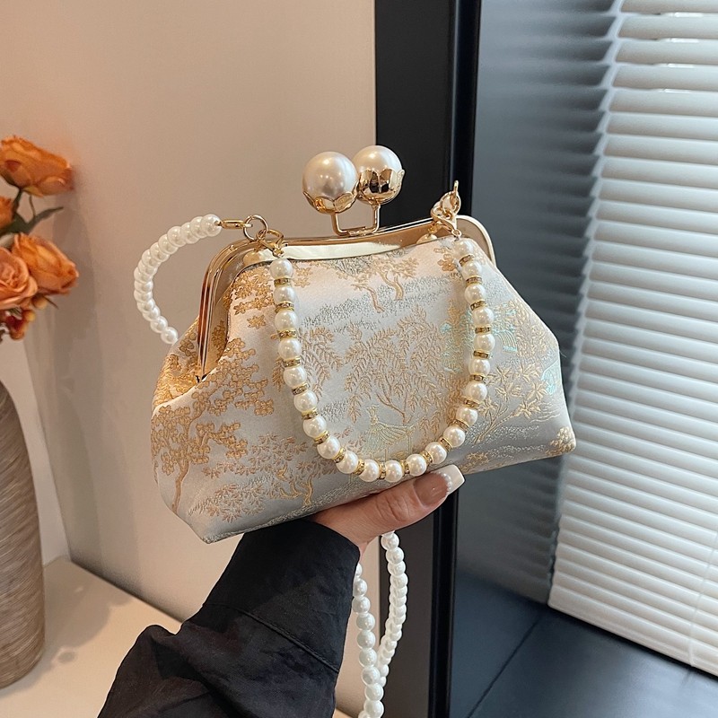 新中式国风刺绣包包女2025新款秋冬时尚珍珠链条斜挎包手提口金包,箱包皮具/热销女包/男包,通用款女包,淘宝优惠券,粉丝福利购,淘宝优惠卷