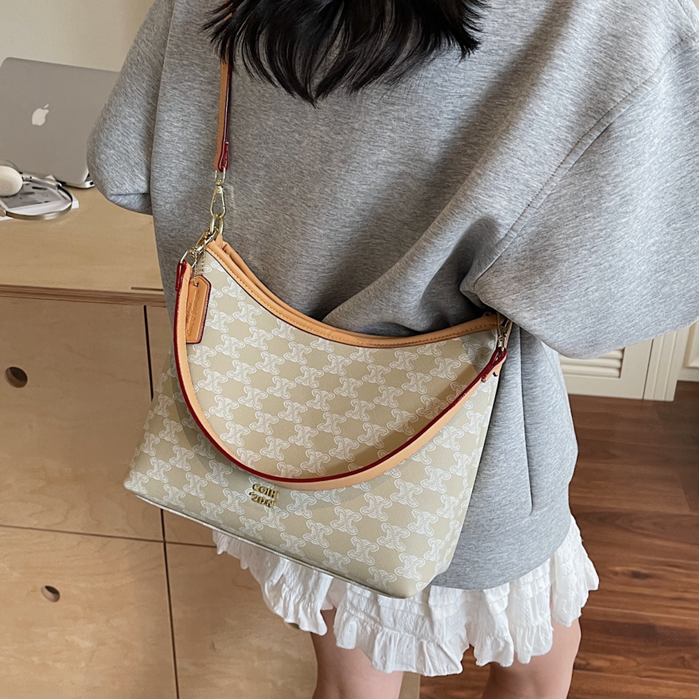 上班通勤单肩腋下包百搭斜挎包