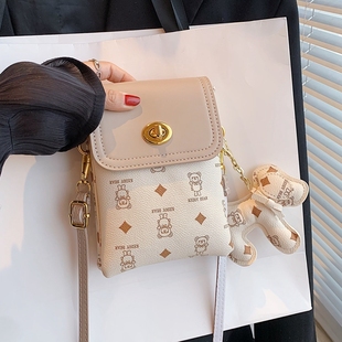 今年流行小包包女2026新款 潮百搭女士手机包高级感洋气单肩斜挎包