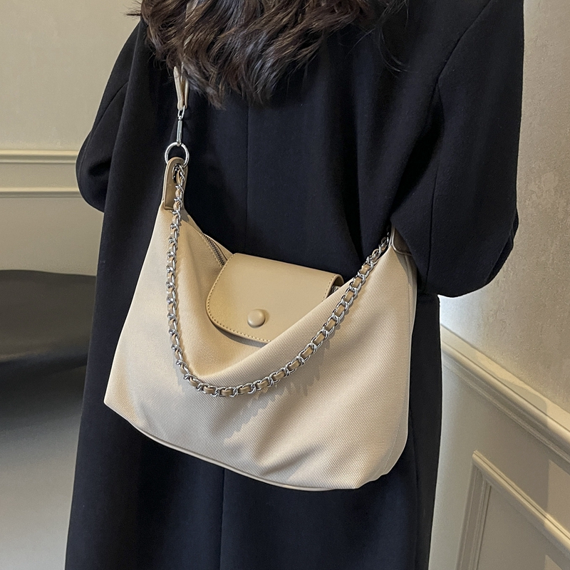 休闲大容量帆布斜挎通勤托特包