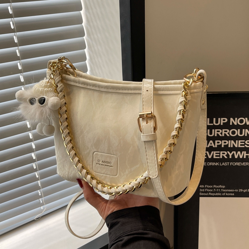 韩系休闲百搭简约单肩斜跨水桶包