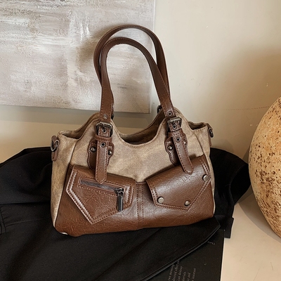 流行时尚潮流机车风单肩斜挎包