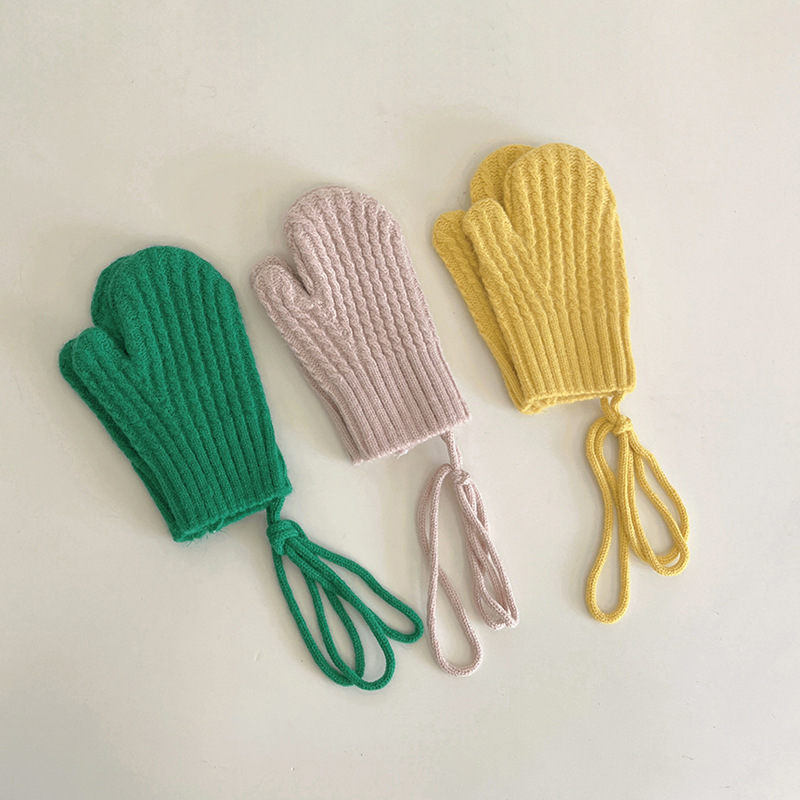 一潘 儿童手套冬季韩版纯色ins五指保暖分指纯色挂脖婴儿宝宝手套