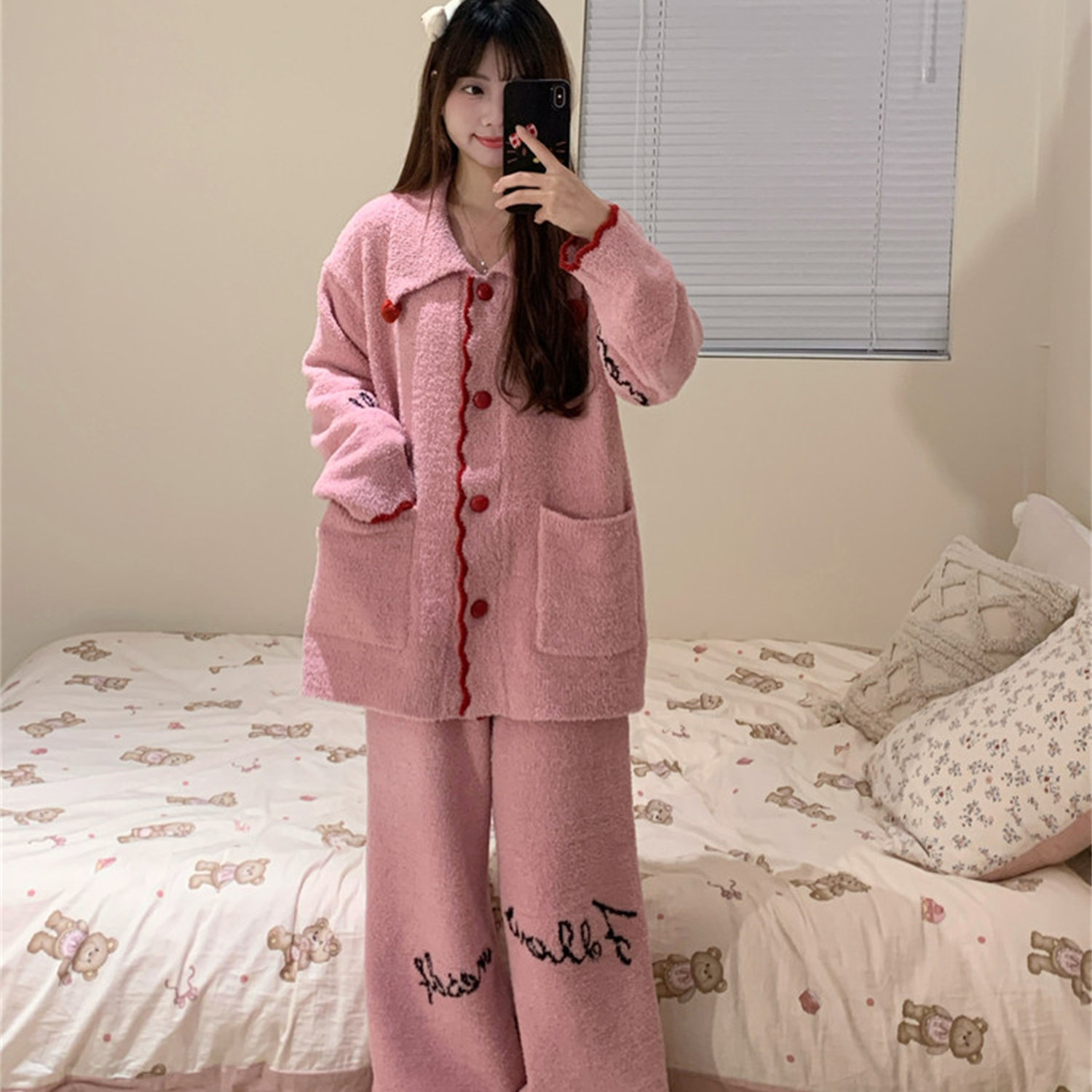 甜美可爱粉色软绵绵保暖睡衣套装