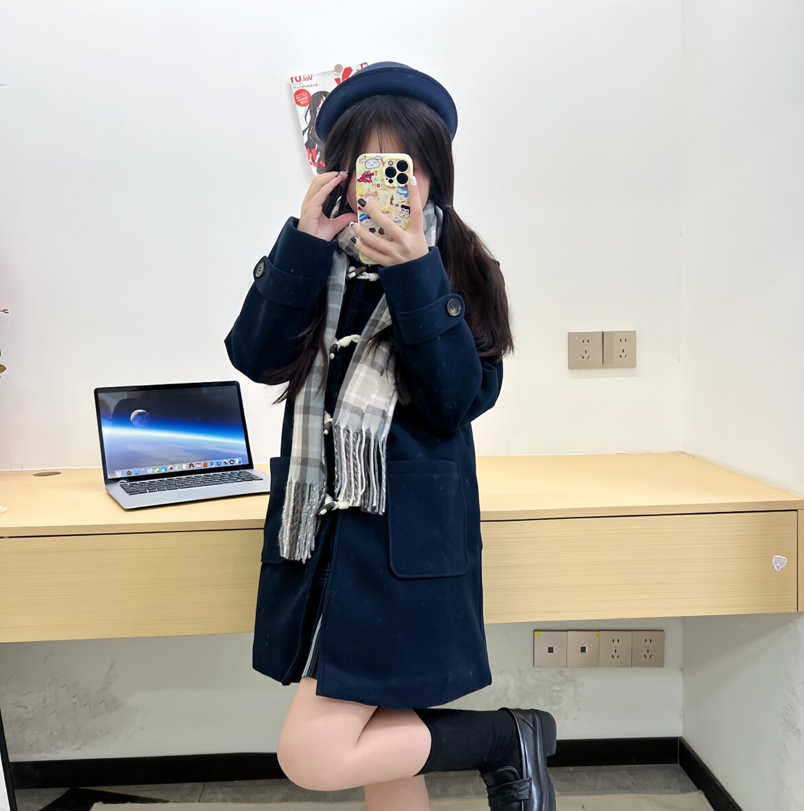 白衫一裙藏青色学院风JK秋冬毛呢外套连帽牛角扣夹棉大衣中长款女