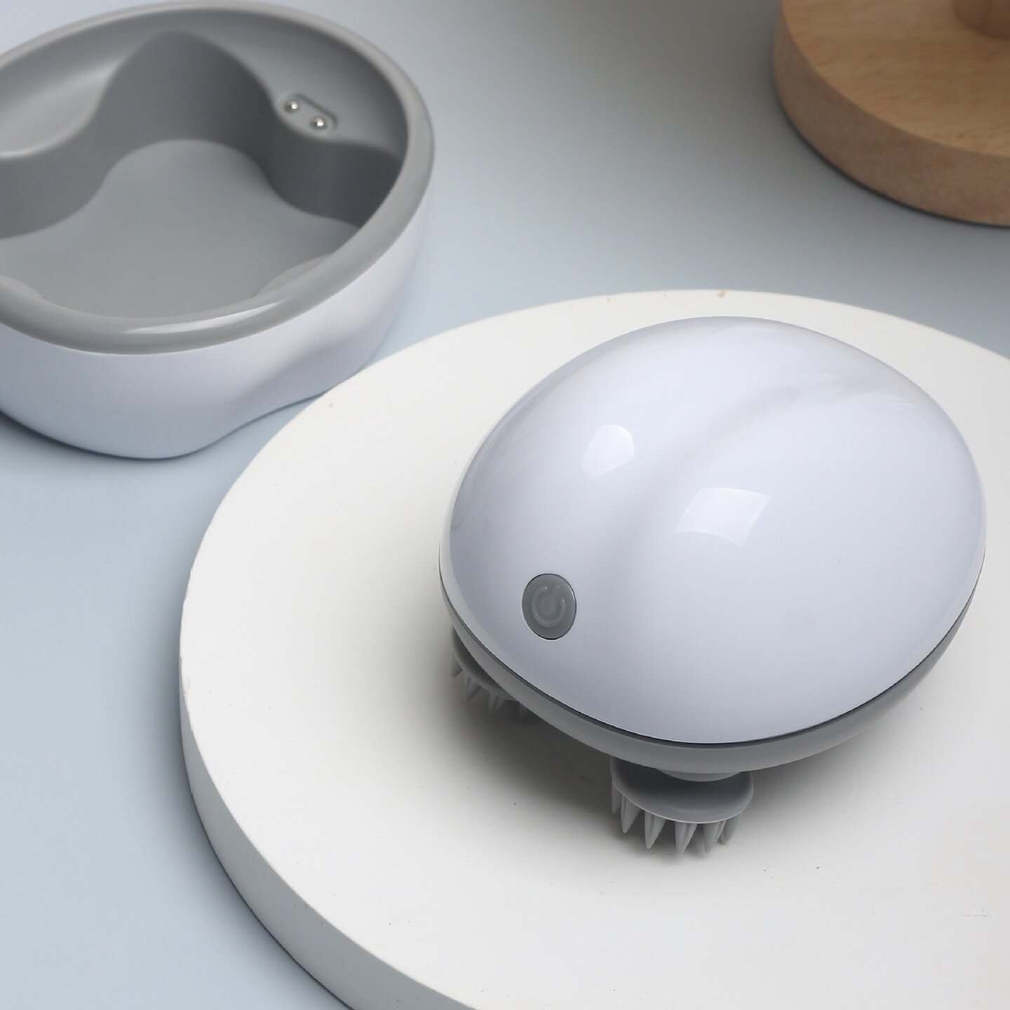 2025新款家用电动多功能头部按摩器红光揉捏防水头皮头部按摩仪